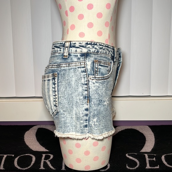 NWOT Mossimo High-Rise Faded Denim Stars & Stripes Shorts Size 5 - Picture 5 of 9